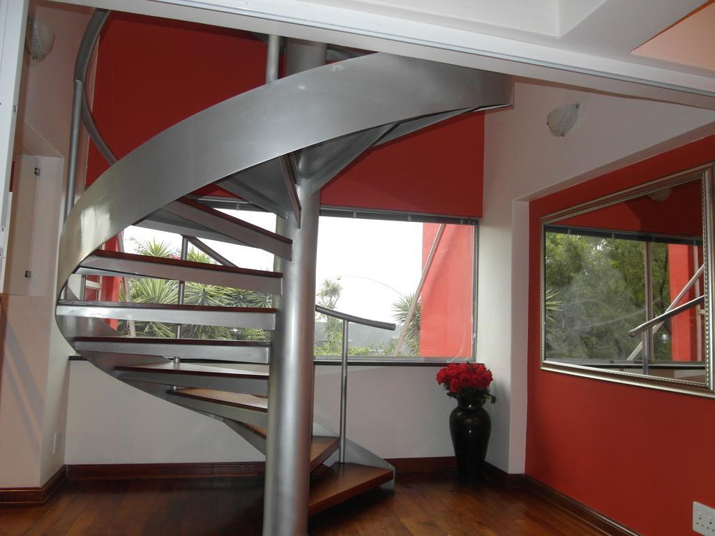 Red Square Home Pretoria-Noord Esterno foto