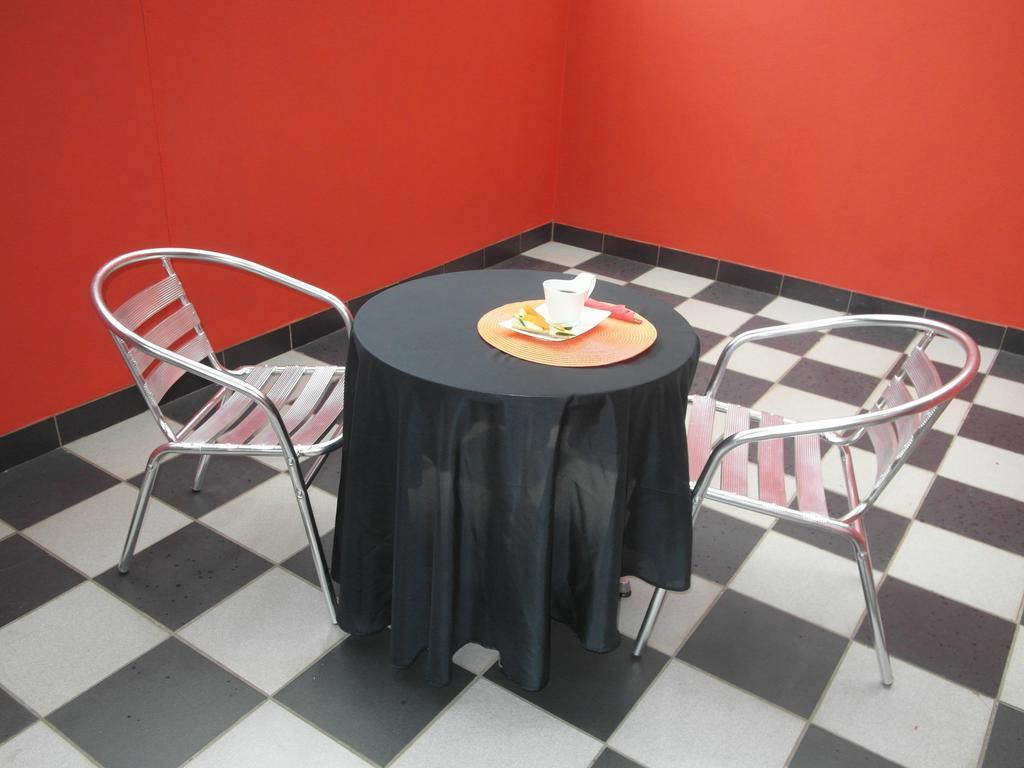 Red Square Home Pretoria-Noord Esterno foto