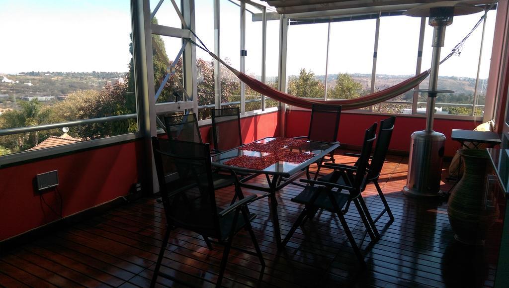 Red Square Home Pretoria-Noord Esterno foto