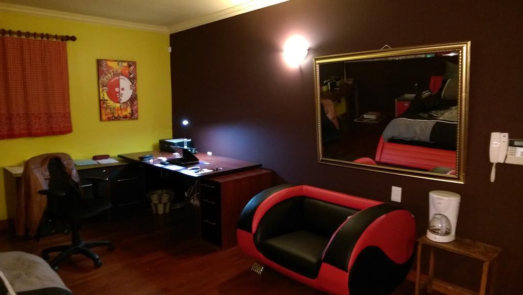 Red Square Home Pretoria-Noord Esterno foto