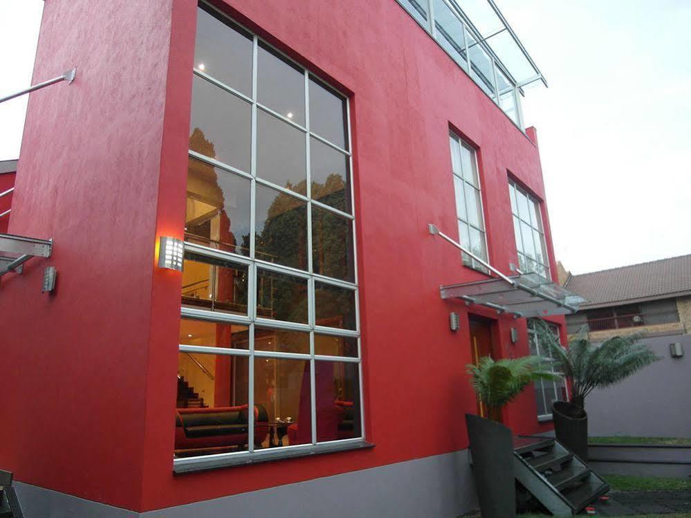 Red Square Home Pretoria-Noord Esterno foto